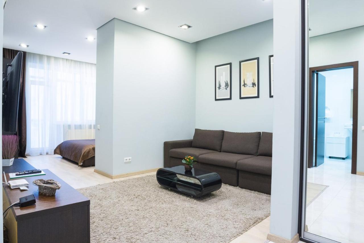 Navit Apartments With Breakfast, Near The Railway Station, The City Center And The Park 키예프 외부 사진