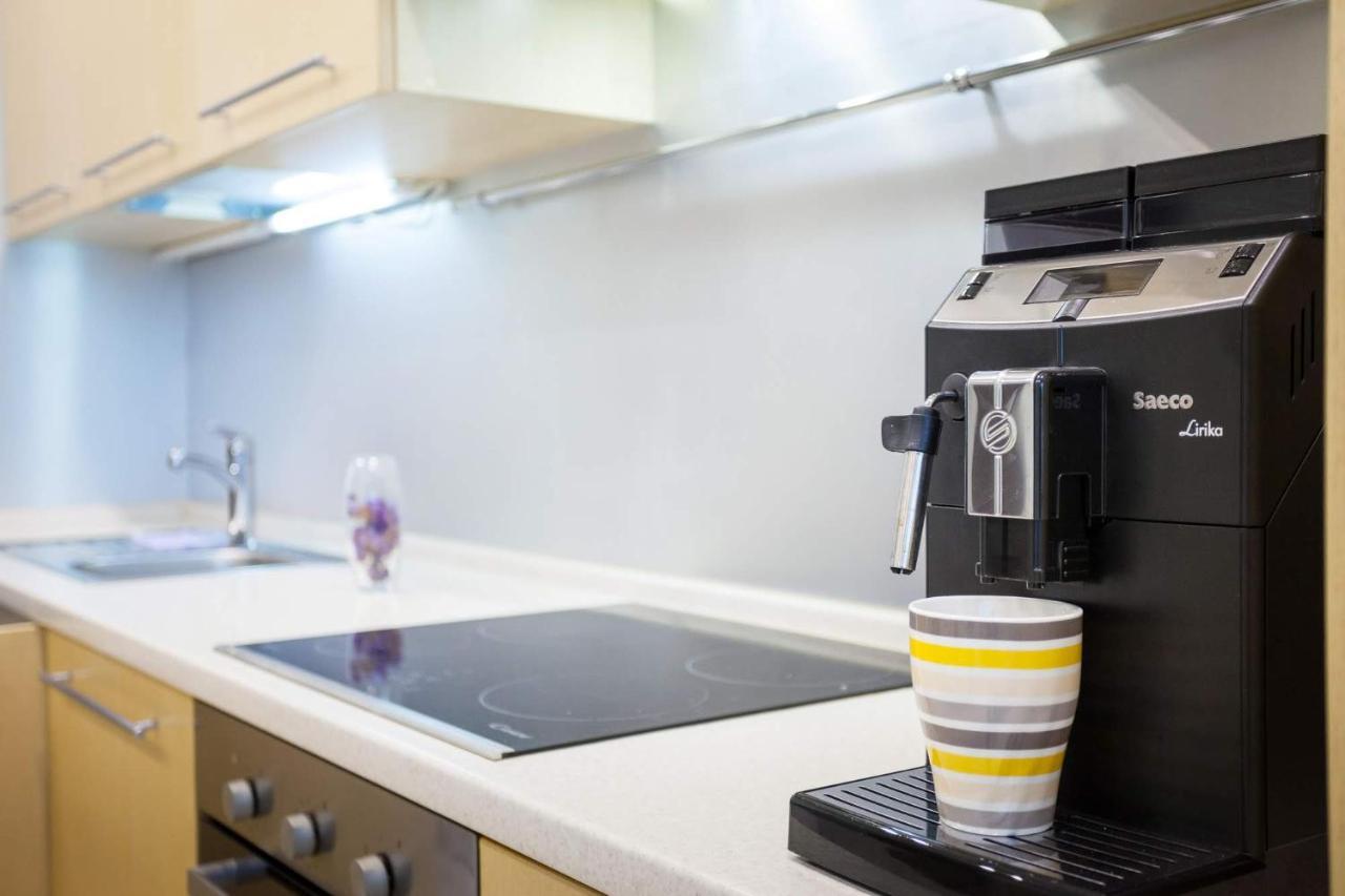 Navit Apartments With Breakfast, Near The Railway Station, The City Center And The Park 키예프 외부 사진