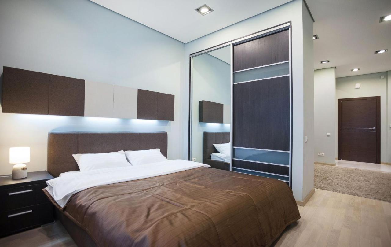 Navit Apartments With Breakfast, Near The Railway Station, The City Center And The Park 키예프 외부 사진