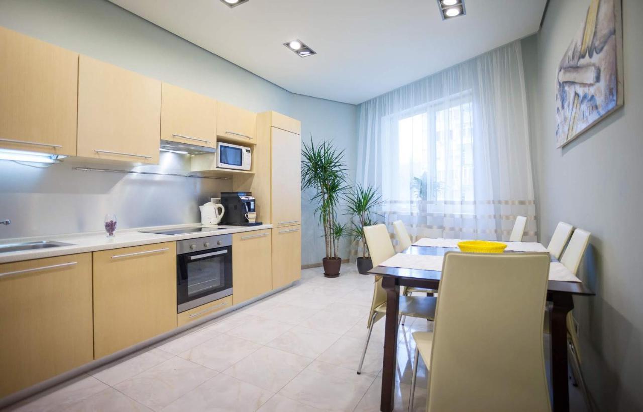 Navit Apartments With Breakfast, Near The Railway Station, The City Center And The Park 키예프 외부 사진